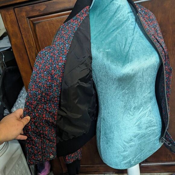 NWT Coach Floral Varsity Bomber Water Resistant Zip Jacket w/ Removable Hood XS - Picture 5 of 8